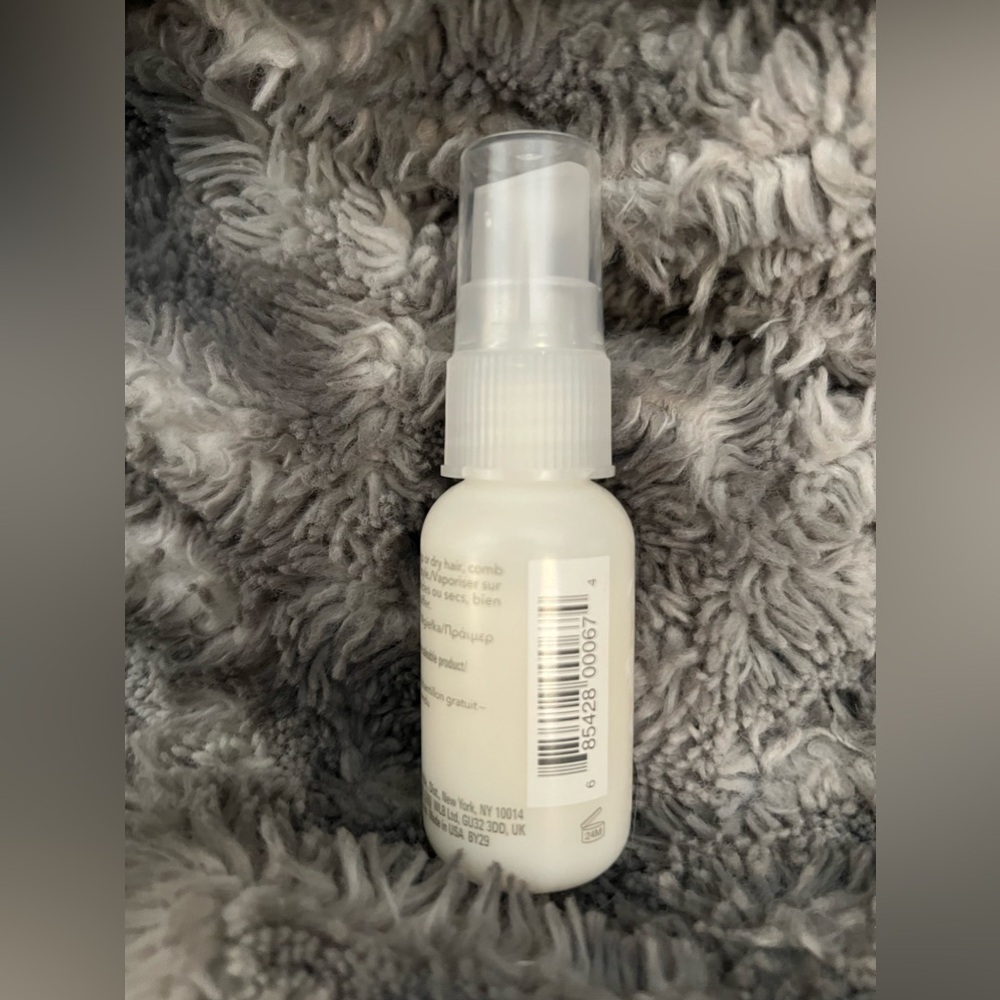 Bumble and Bumble Invisible Oil Hair Primer (1oz) Heat Protectant - Picture 2 of 4